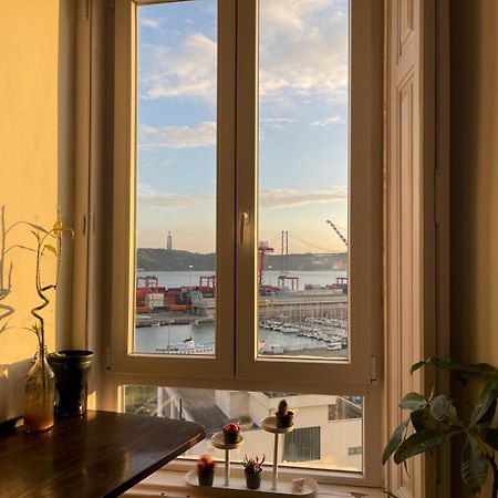 Embassy Arriaga Private Elegance Rooms In Stylish Shared Apartment Lisboa Kültér fotó