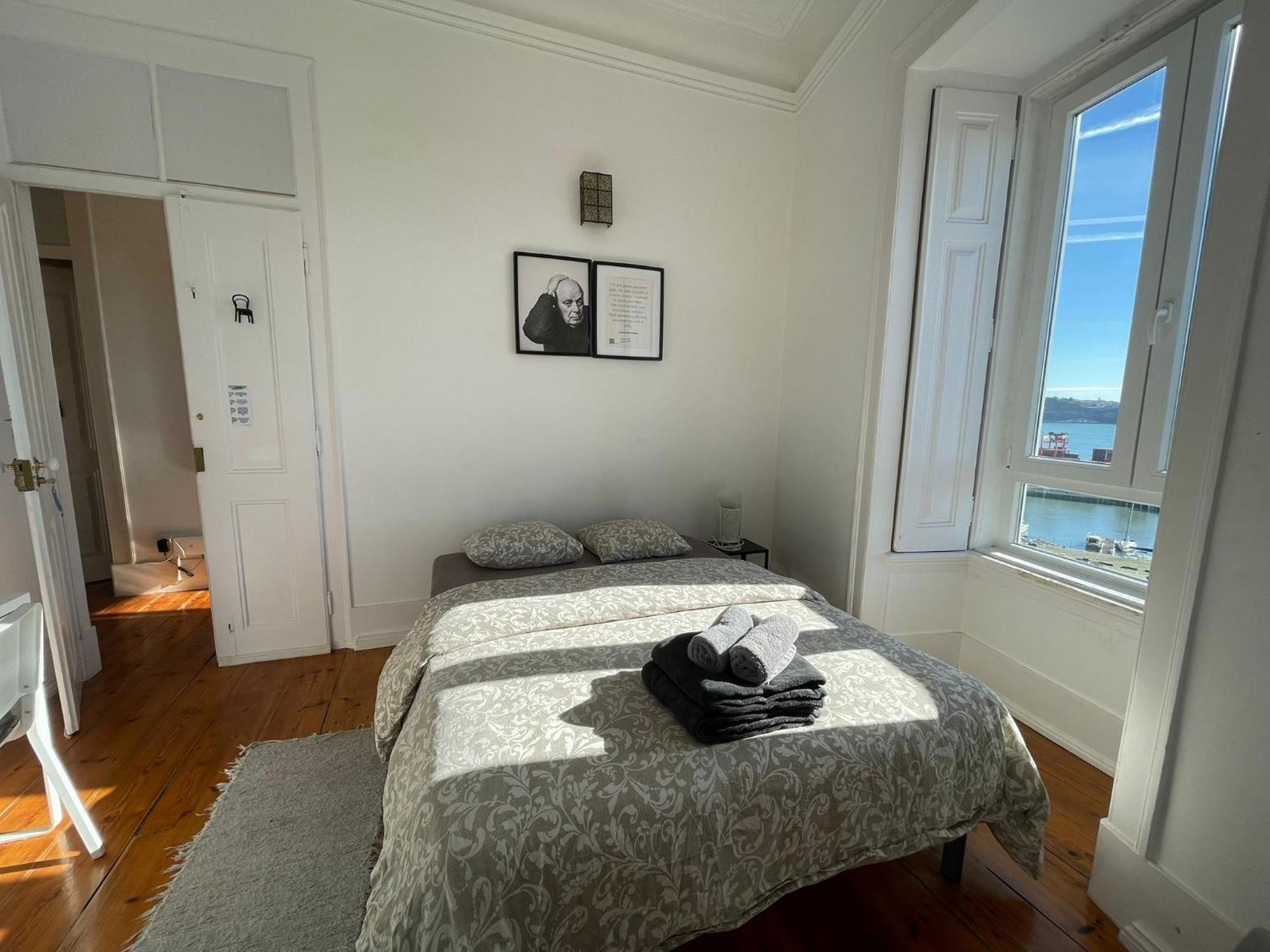 Embassy Arriaga Private Elegance Rooms In Stylish Shared Apartment Lisboa Kültér fotó